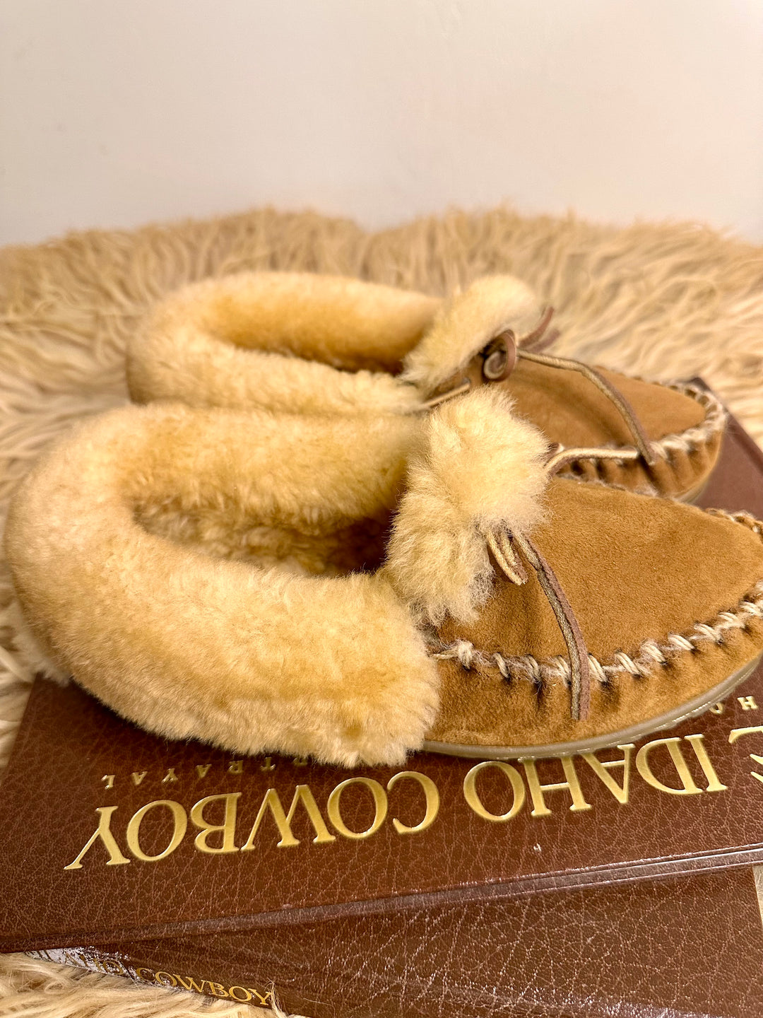 L.L.Bean新品モカシン9 M(D)Tan/brownMade in USA Men's Handsewn Moccasins, Camp Moc